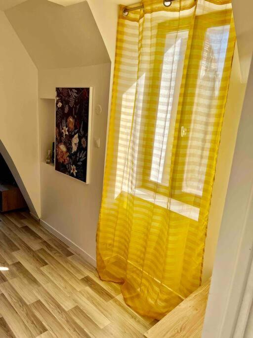 La Perle Apartment มงตาร์ฌี ภายนอก รูปภาพ