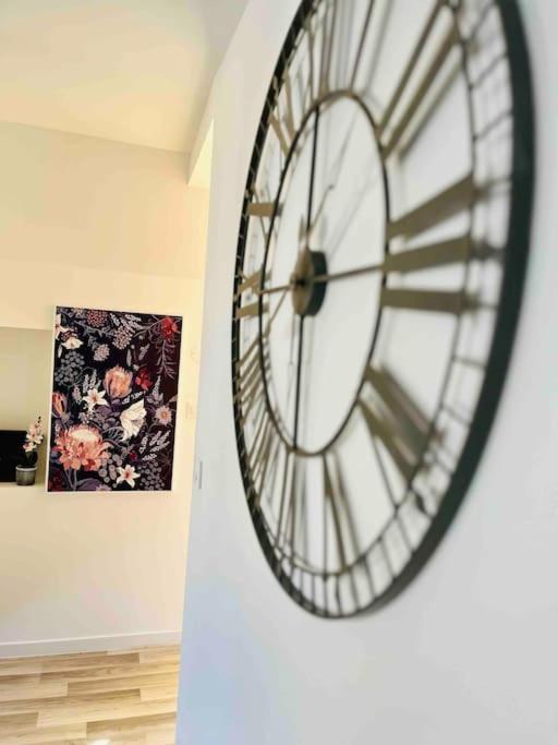 La Perle Apartment มงตาร์ฌี ภายนอก รูปภาพ